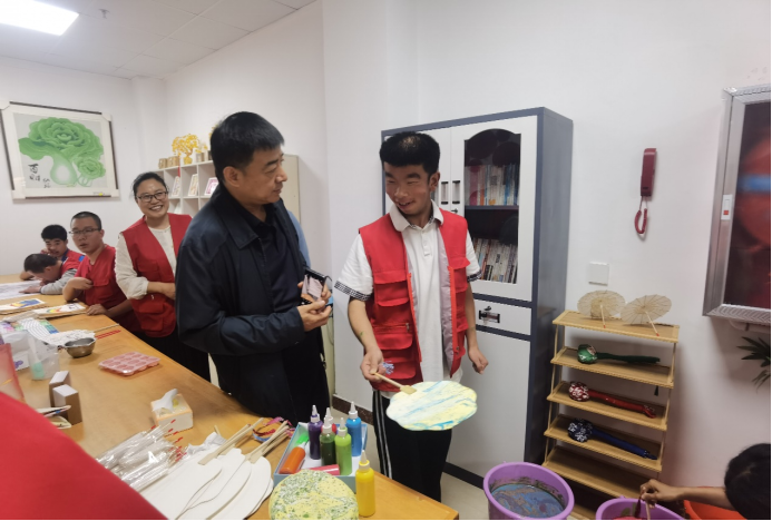 济莱特校、莱芜宏博康养中心校企融合展新篇开元棋牌校企携手展成果匠心巧手绘未来：(图4)