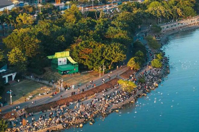 推出熏香品牌、Alo Yoga将开首批门店开元ky棋牌深圳湾·公园BOX启幕、闻献(图8)